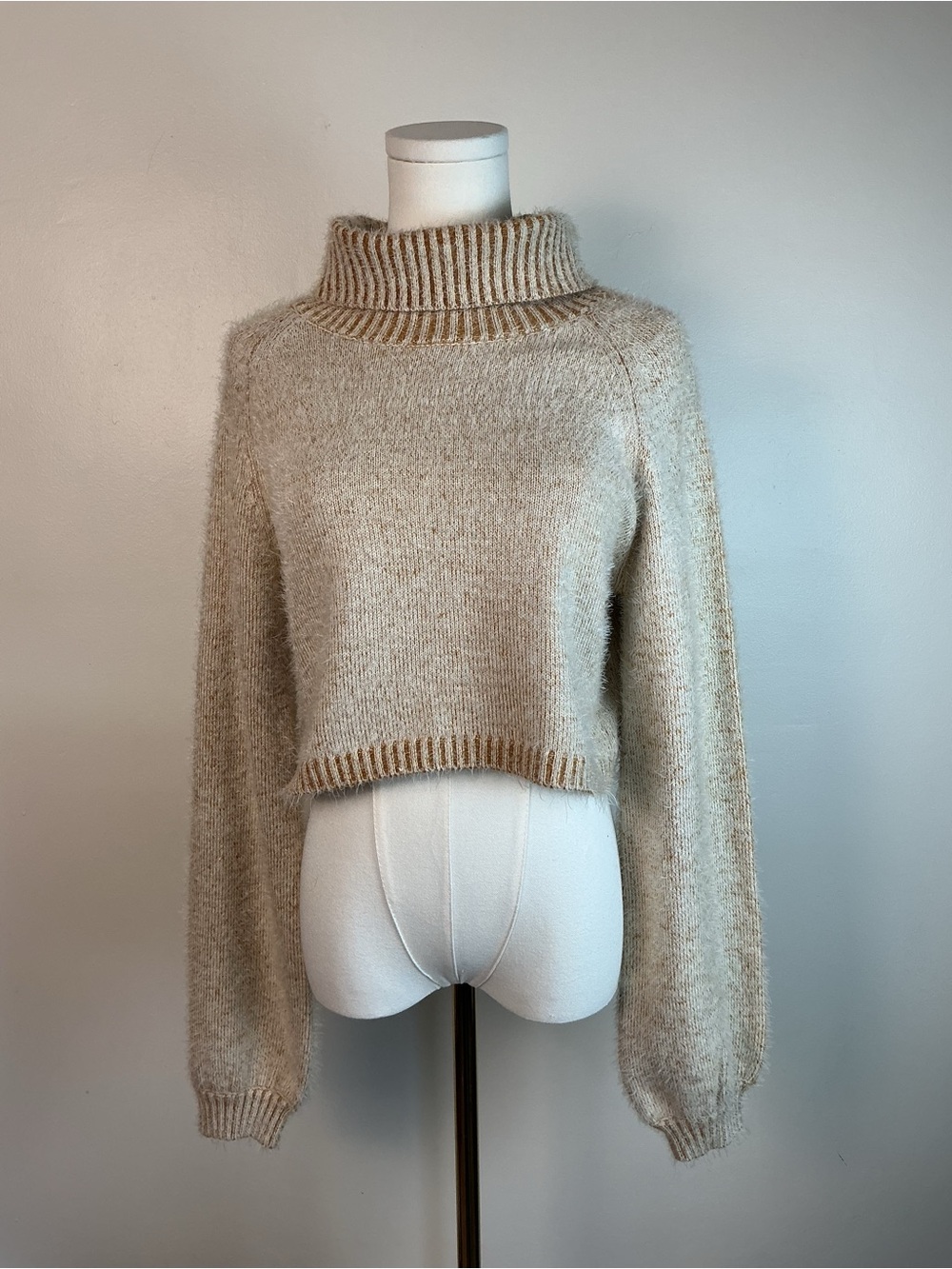 Altar’d State Beige/Brown Fuzzy Knit Cropped Turtleneck Sweater Sz M
